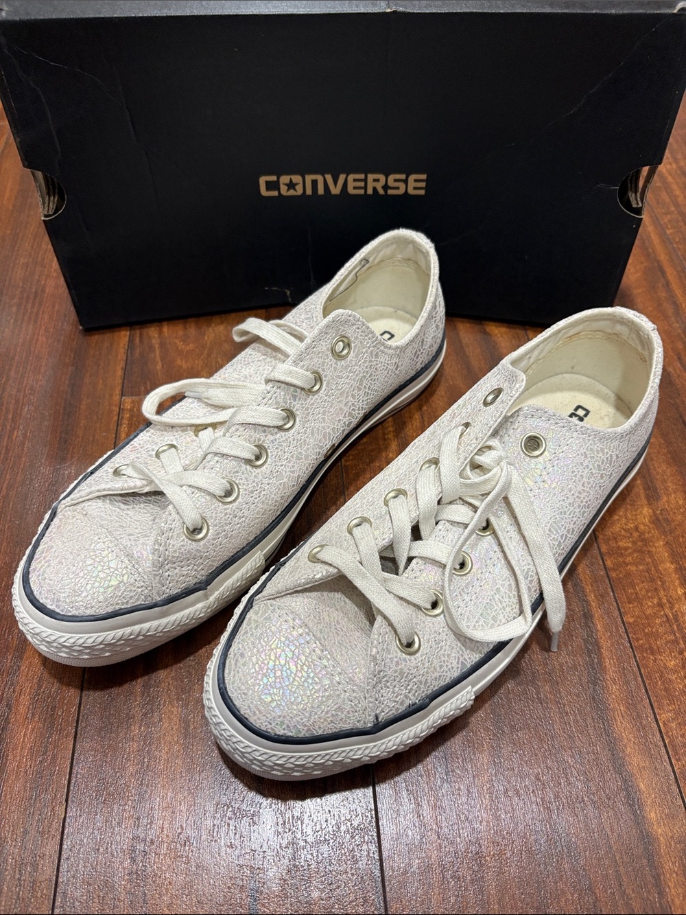 Converse Iridescent Low Top Sneakers in White new with box